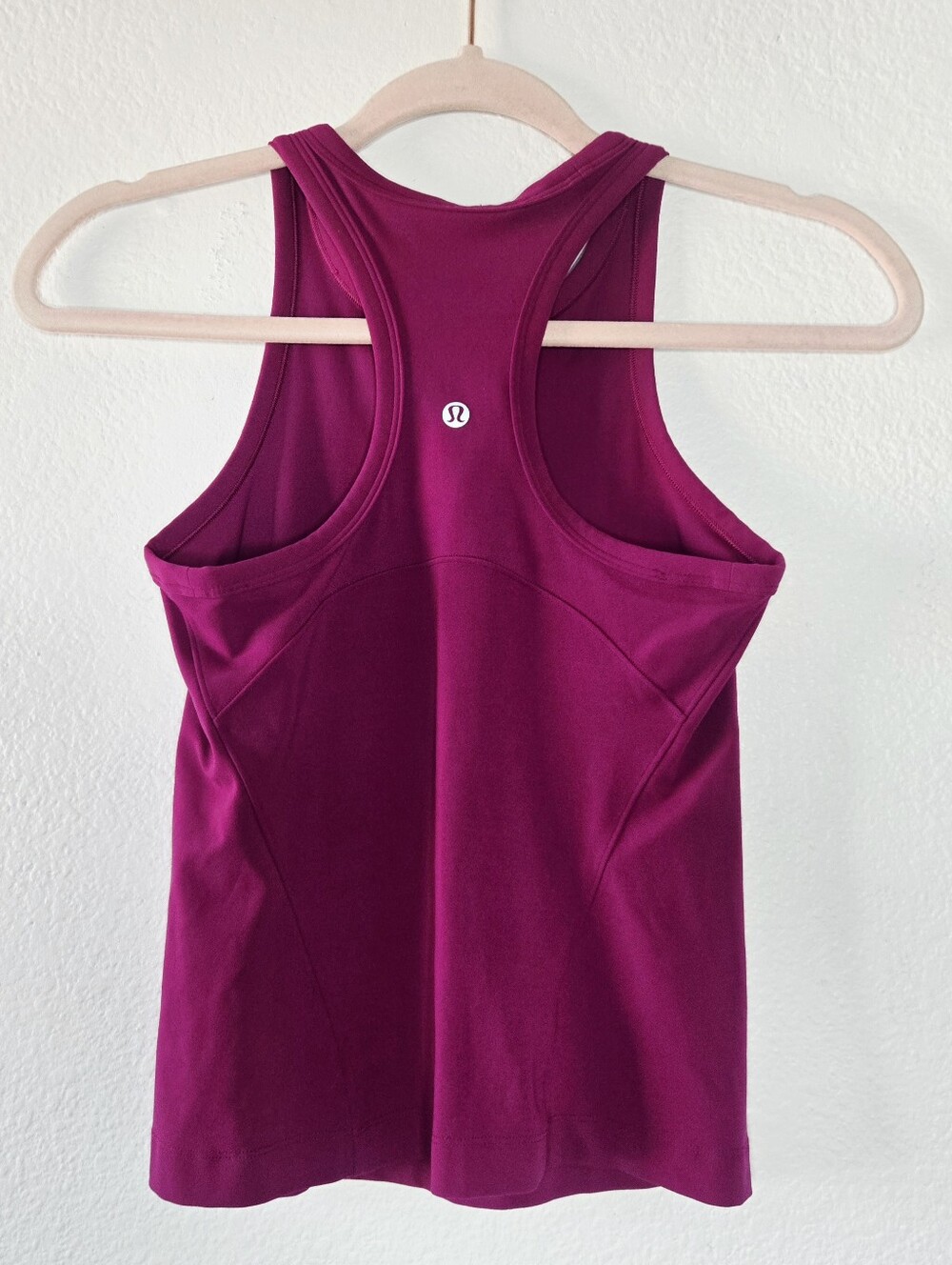 Lululemon Athletica Racerback Fitted Tank Top Magenta sz 2